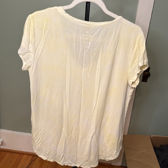American Eagle “favorite” tee in yellow/soft tie-dye - Picture 3 of 3